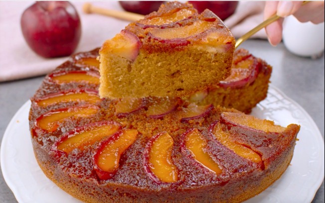 Torta di mele rovesciata: la ricetta ASMR di cui ti innamorerai!