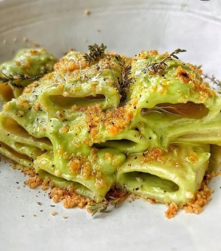 🍝 Paccheri con crema di broccolo e pangrattato alle alici