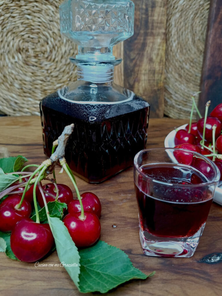 Liquore di Ciliegie (Cherry): il Digestivo Fatto in Casa che Profuma d’Estate