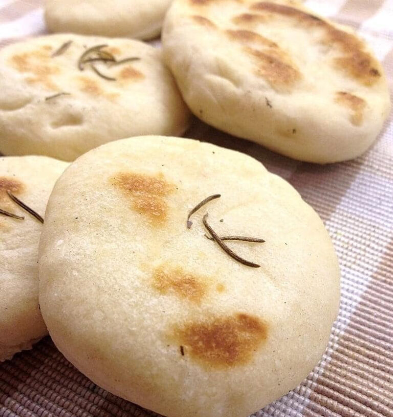 Focaccine in padella senza lievitazione