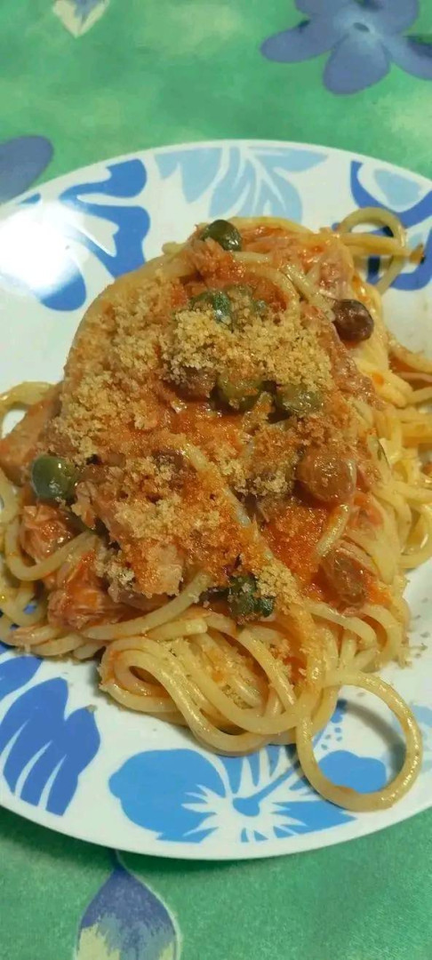 SPAGHETTI ALLA SICILIANA con tonno